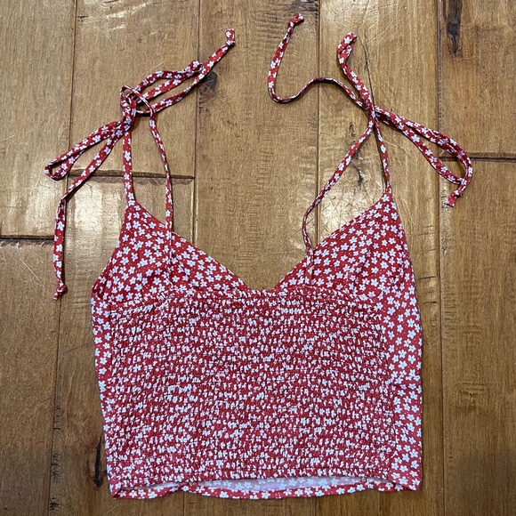 PacSun Lottie Miss Crop Tank Top with Tie Straps - Red with White Flowers - Picture 6 of 10